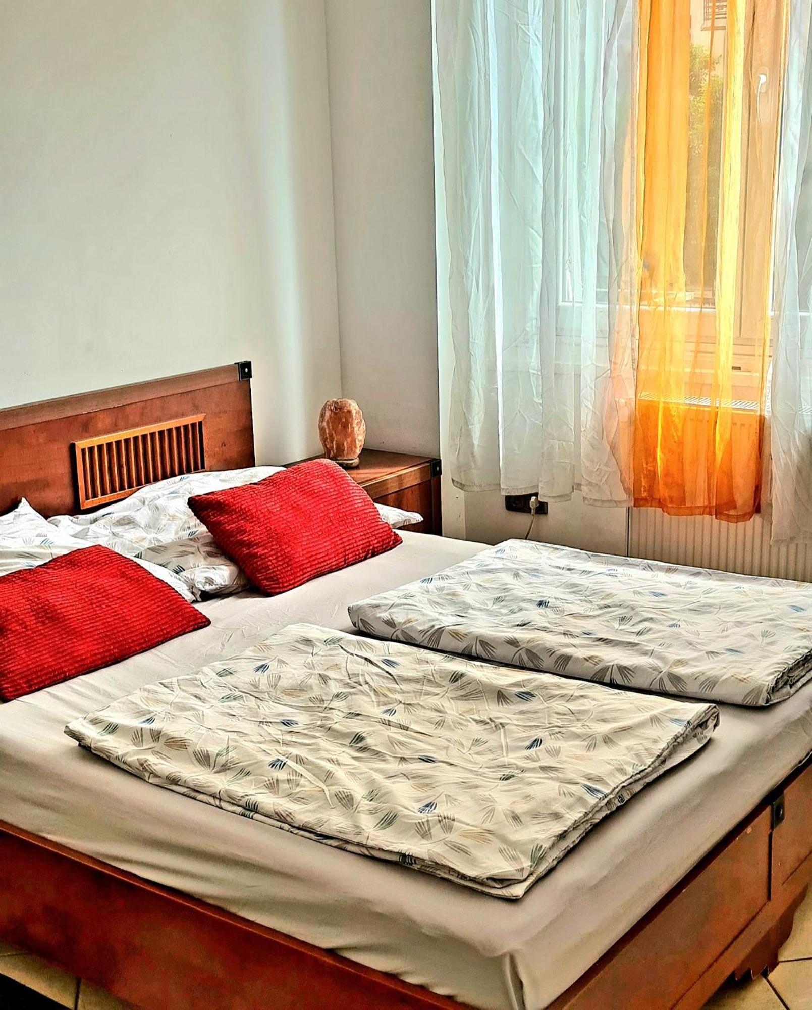 Buda Life Apartment Budapeste Exterior foto
