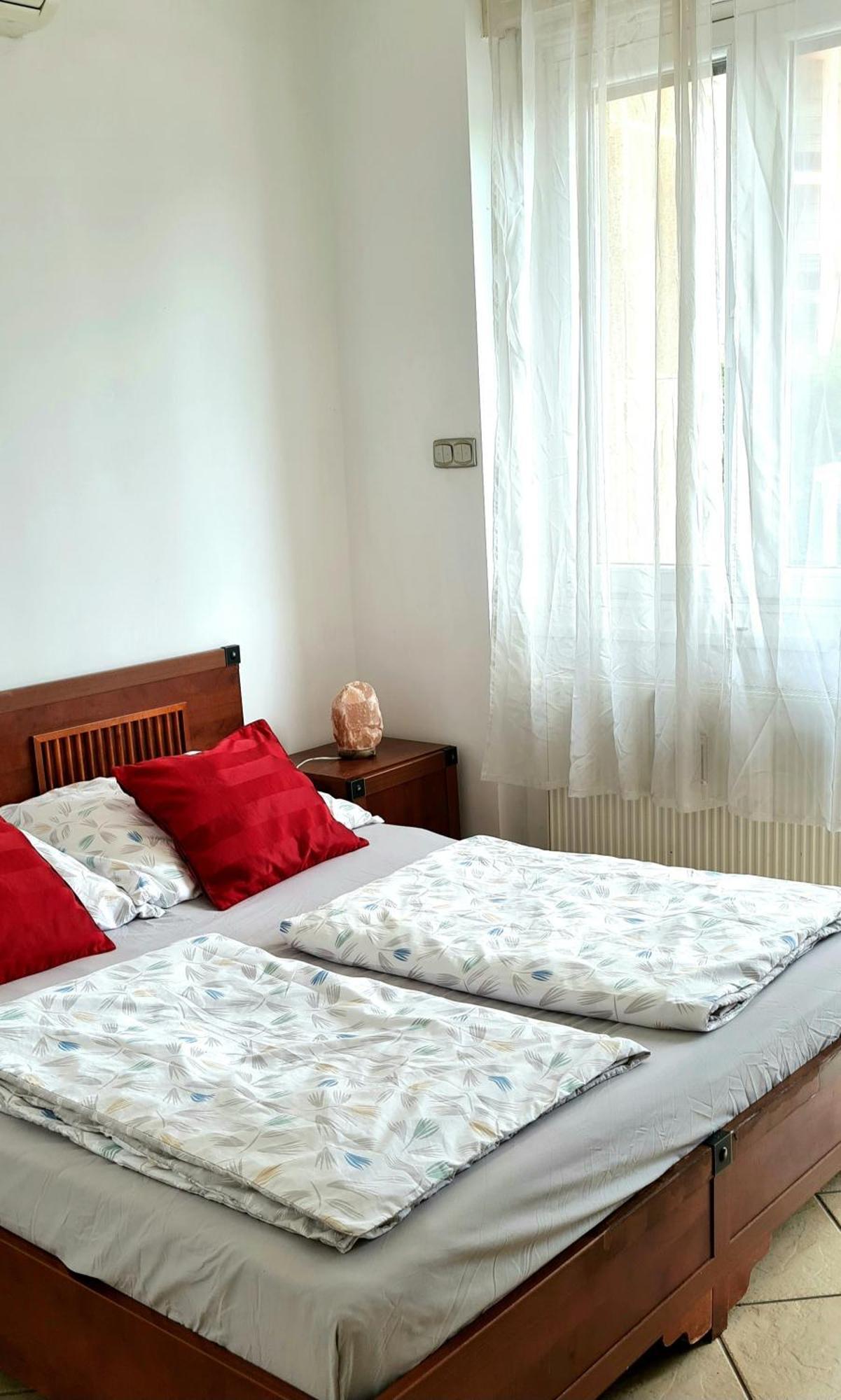 Buda Life Apartment Budapeste Exterior foto